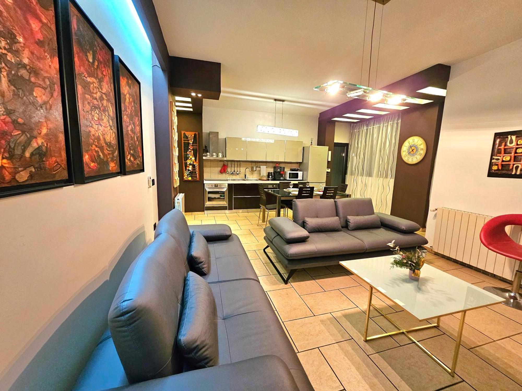 Center Easy_luxury *