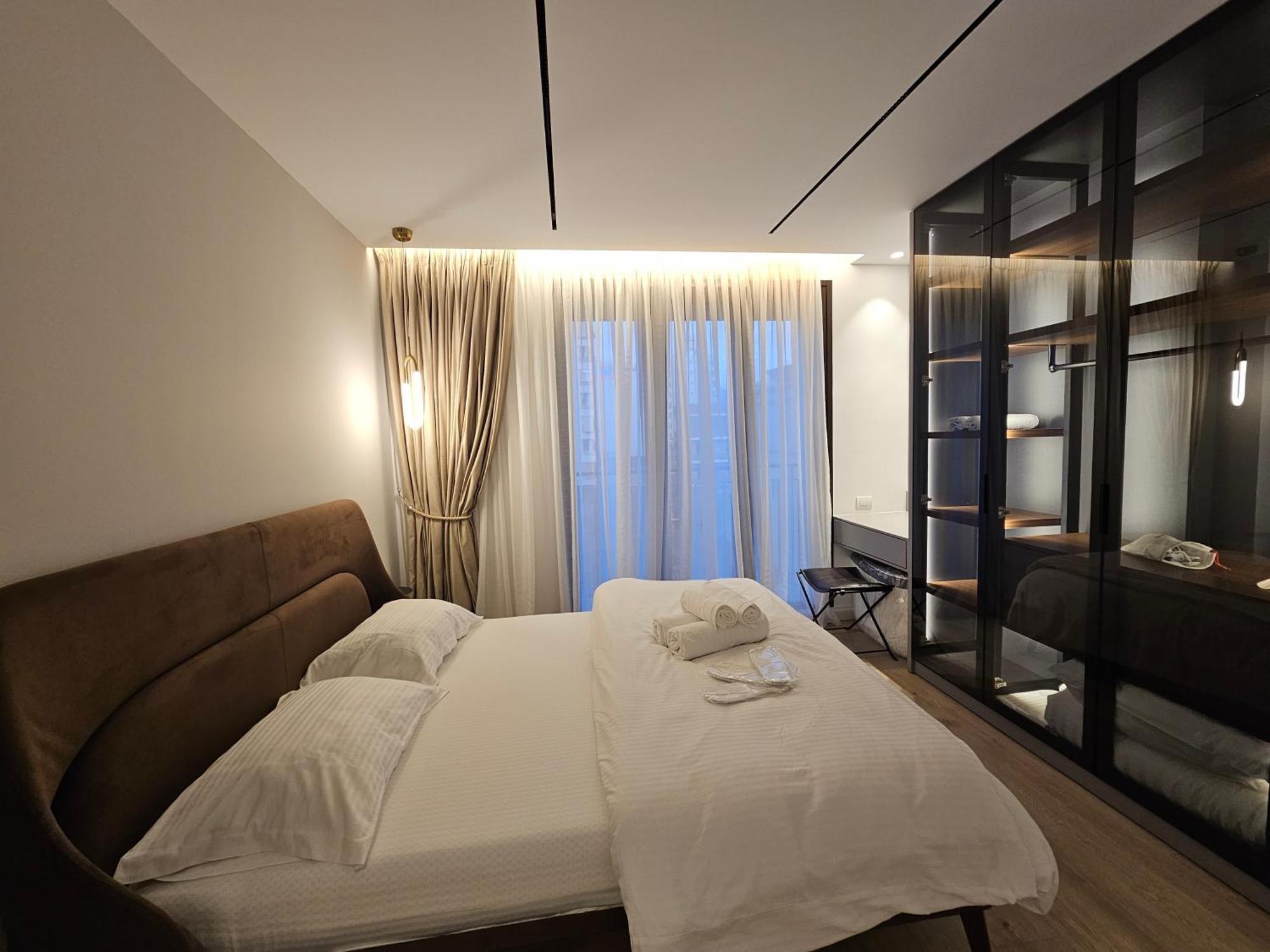 Center Easy_luxury Apartament *